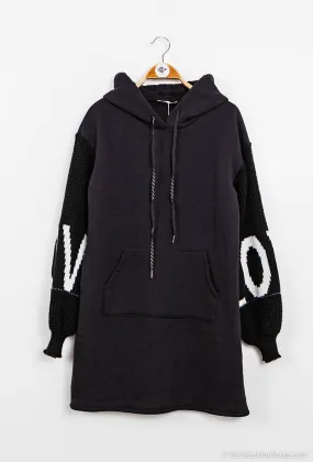 Sweatshirtkleid aus Bi-Material mit Kapuze
